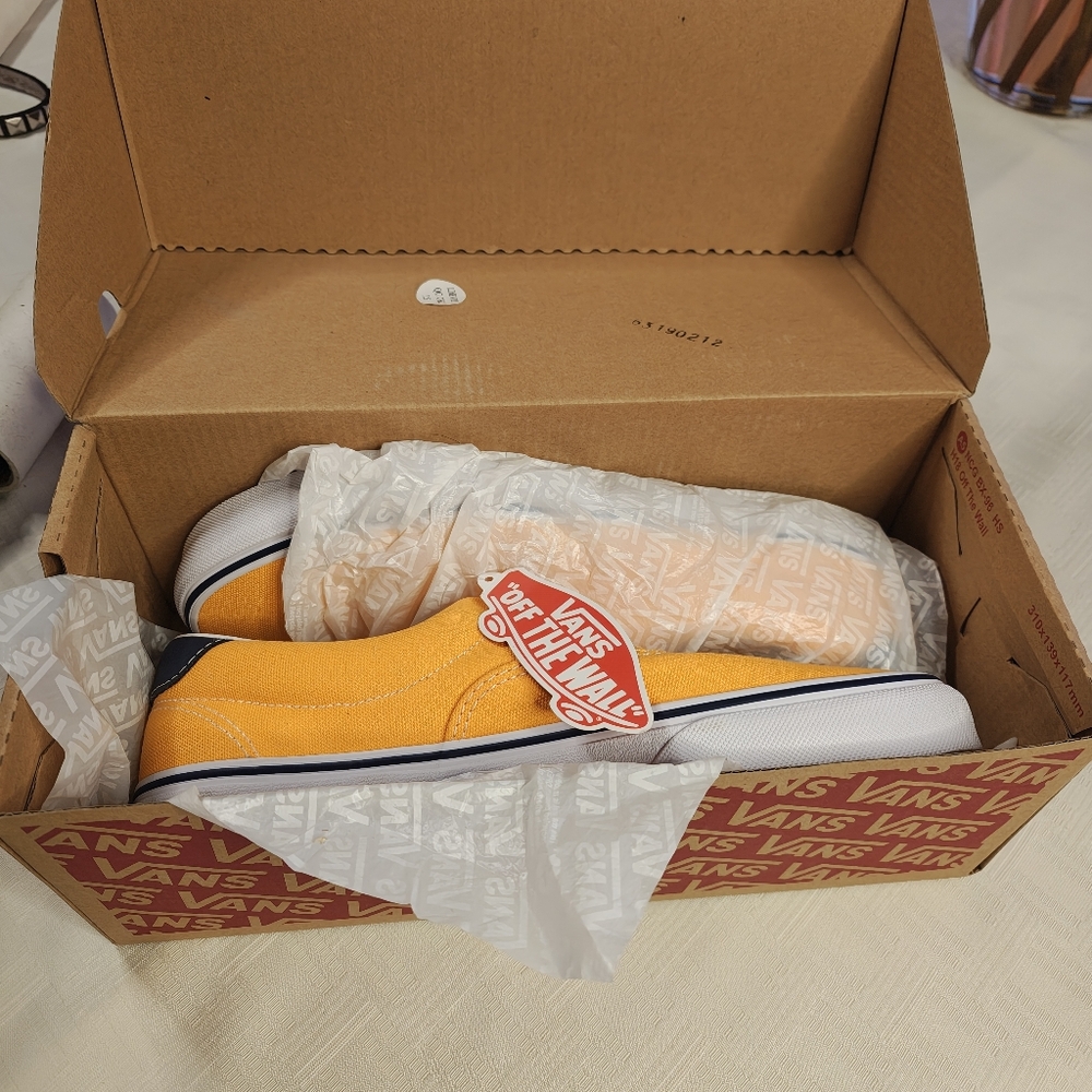 NIB Vans Saffron/ True White Canvas Shoes 7.5